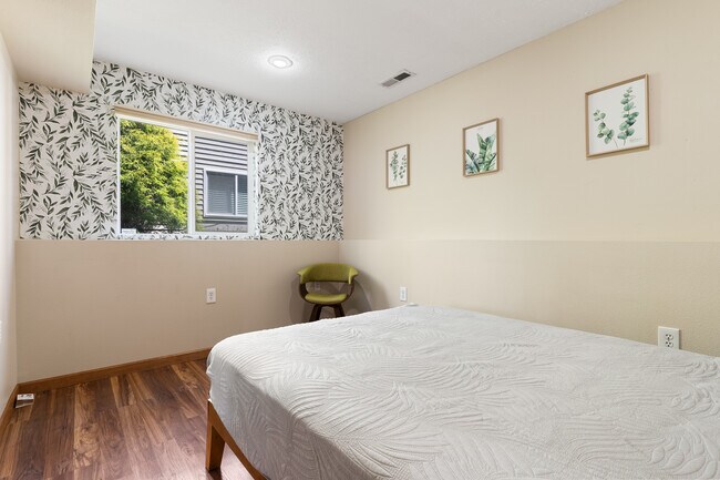 Photo - 4906 E 14th Ave