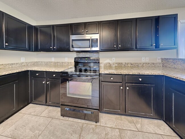 Photo - 2030 Clipstone Dr