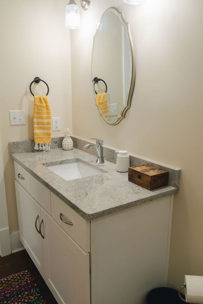 Photo - Beautiful 3 bedroom Home for Rent, middle of The Nations with a "4th"/bonus room