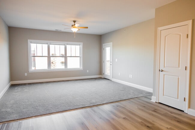 Photo - HARRISON PLAZA RESIDENTIAL