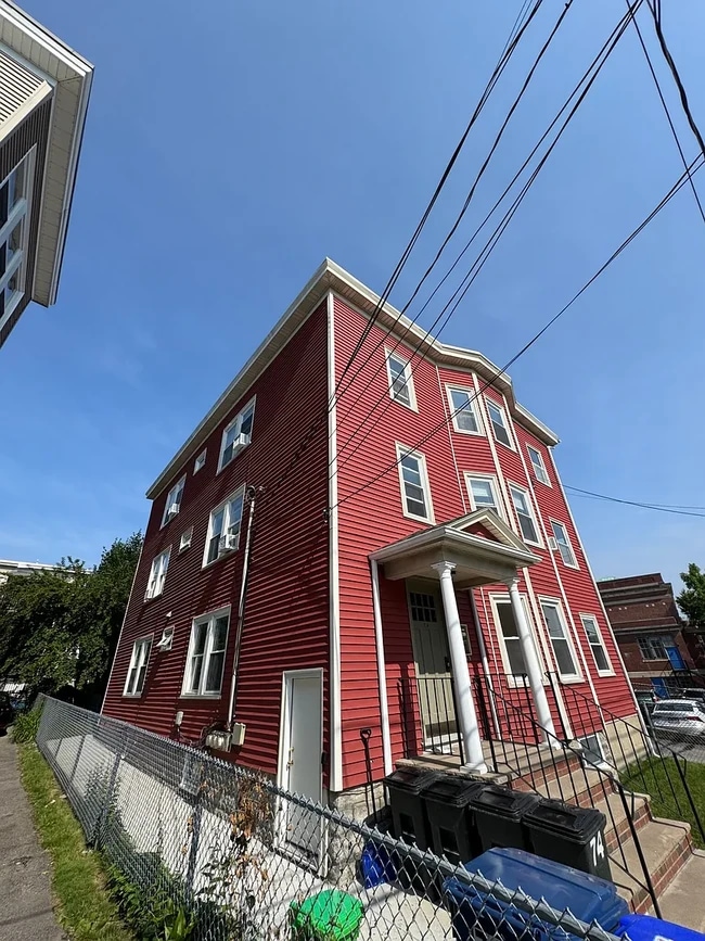 Photo - 74 Brock St Unit 1
