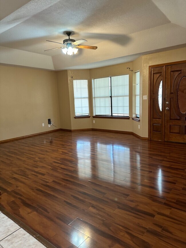 Photo - 2729 Palmer Dr