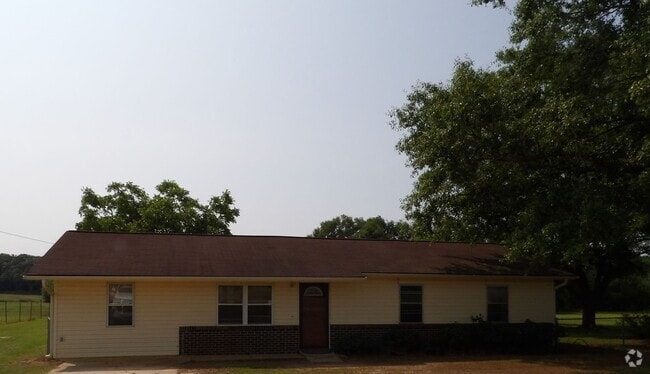 Building Photo - Coffee Springs, AL Rental