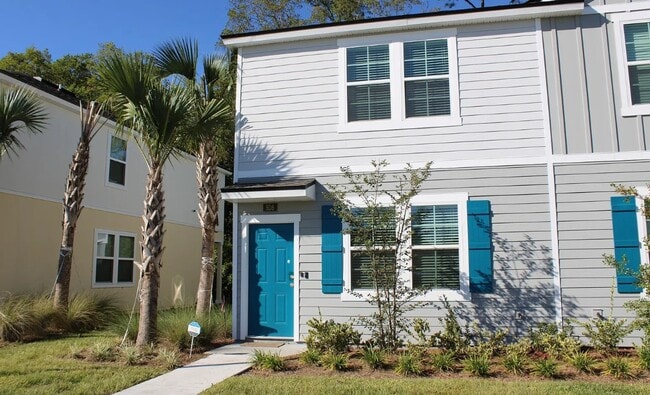 Building Photo - 916 Rotary Rd Rental