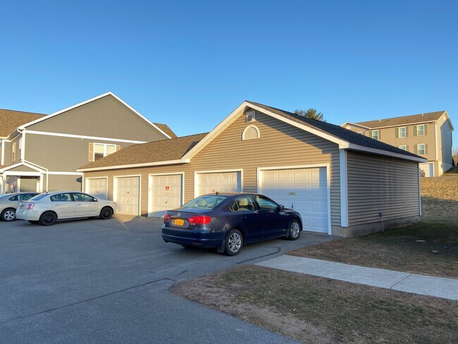 Photo - 204 Betsinger Rd