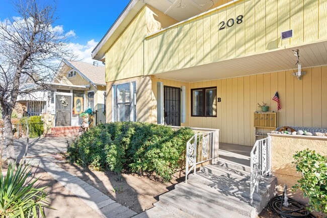 Photo - 208 13th St NW