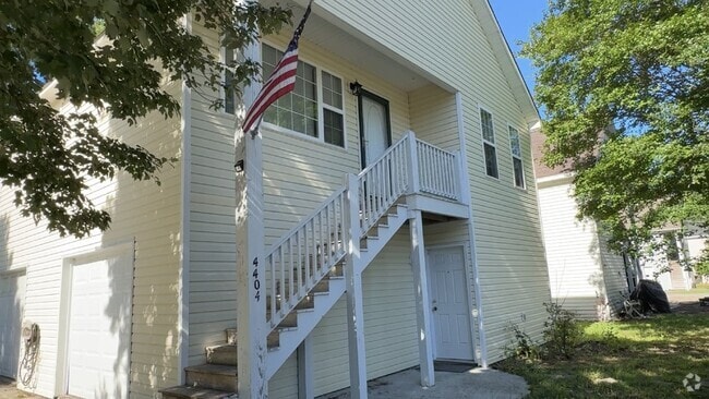 Building Photo - 4404 McClelland Dr Rental
