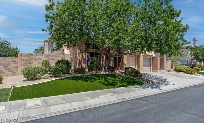Building Photo - 1636 Coyote Run Dr