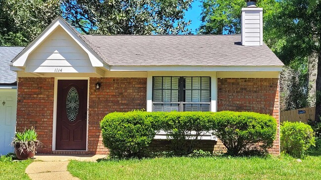 Photo - 1114 Brafforton Dr Casa