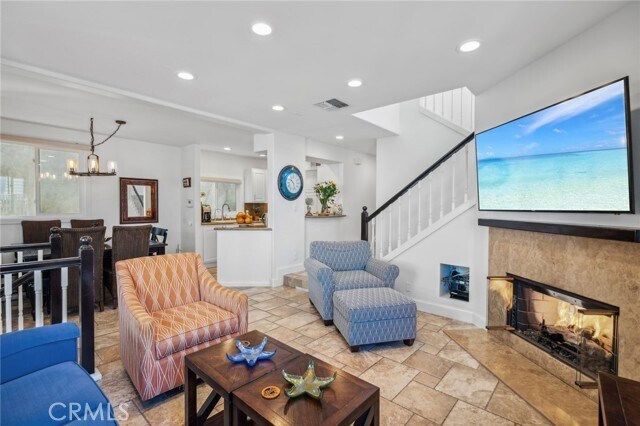 Photo - 410 Goldenrod Ave Unidad B