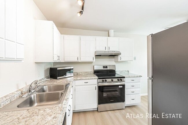 Building Photo - 9401 W 65th Ave Rental
