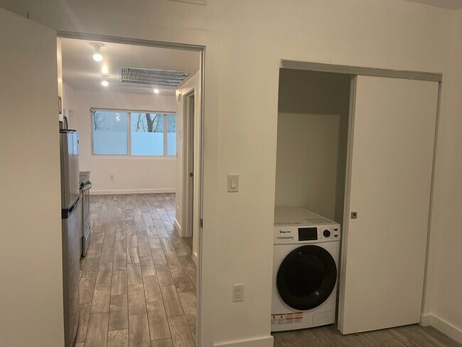 Photo - 1035 Euclid Ave Unit 15