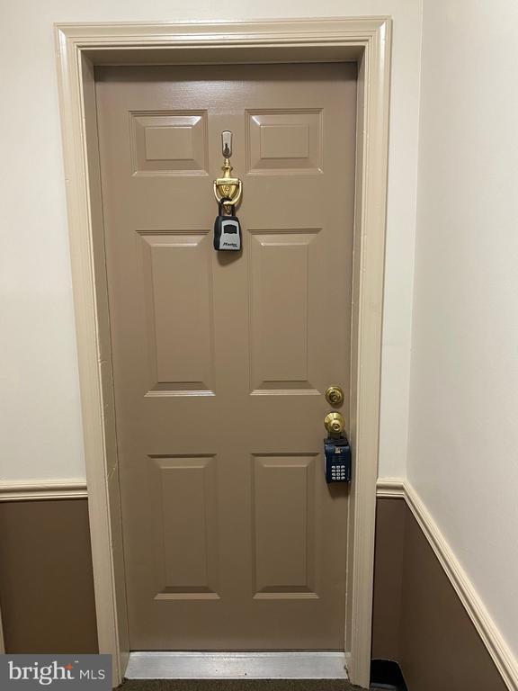 Building Photo - 1805 Key Blvd Unit 511