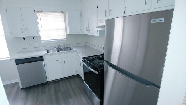 Photo - 404 8th Ave NE Unit C