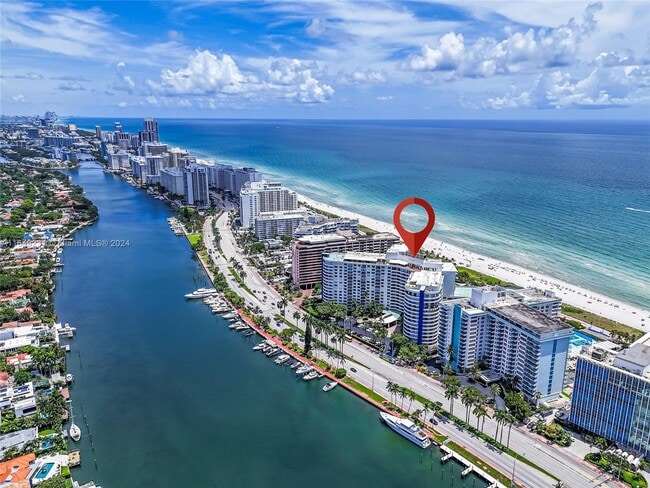 Photo - 5161 Collins Ave Unidad 1101 Rental
