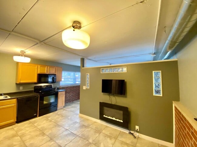 Photo - 1808 3rd Ave Unidad 103