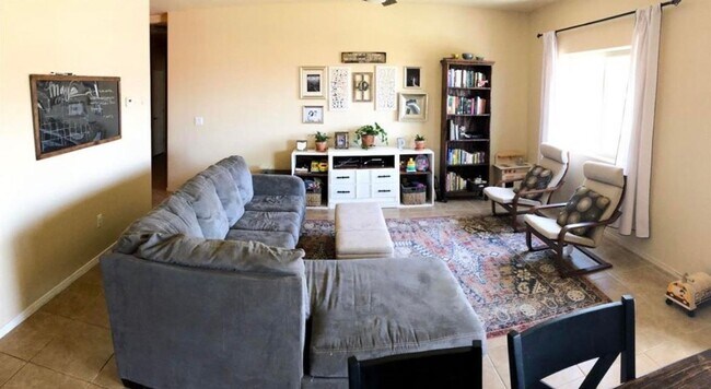 Photo - STOP THE CAR HONEY!!