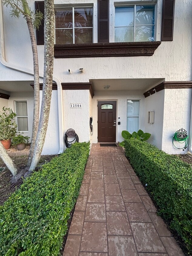 Photo - 12504 NW 11th Ln (Miami, FL)
