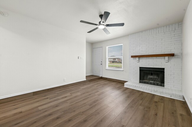 Photo - 207 Pate Orr Rd S Townhome