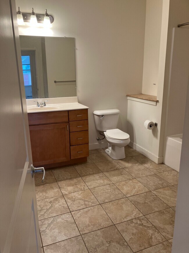 25 Bacon St Unit 301