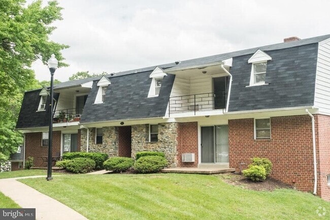 Building Photo - 706 Nottingham Rd Unit 7065A Rental