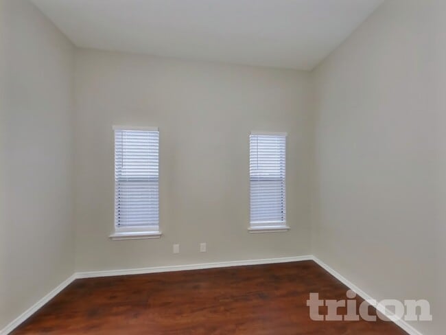 Photo - 8035 Dove Trail Dr