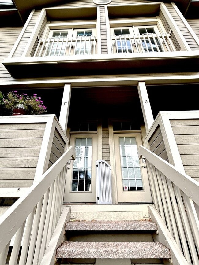 Building Photo - 2940 W Centennial Dr