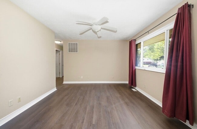 Photo - 510 W Market St