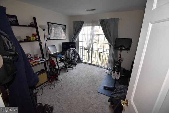 Photo - 2050 N Calvert St Unit 209