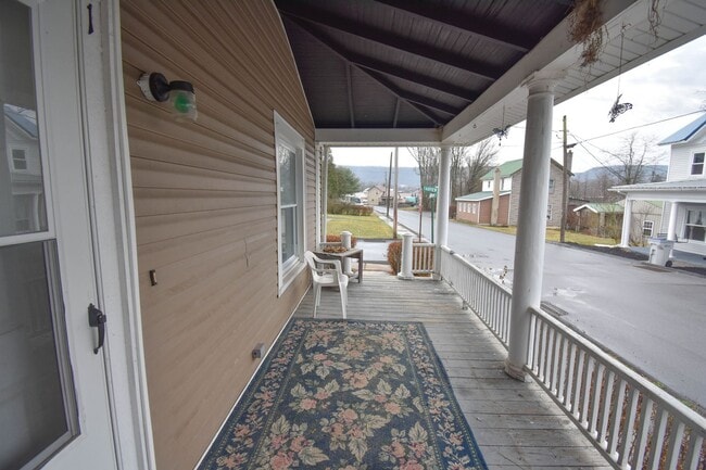 Photo - RSTOL3 Unit Apt 1