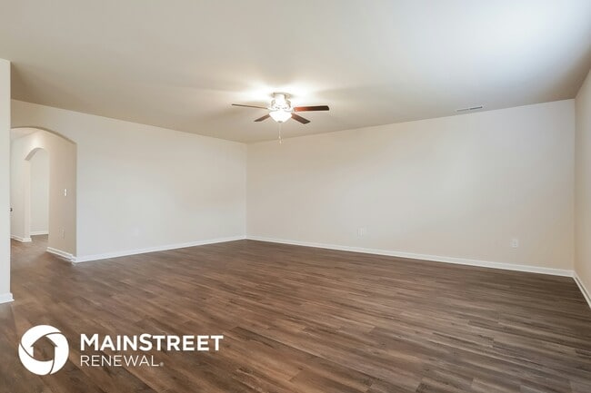 Photo - 328 Iron Horse Ln