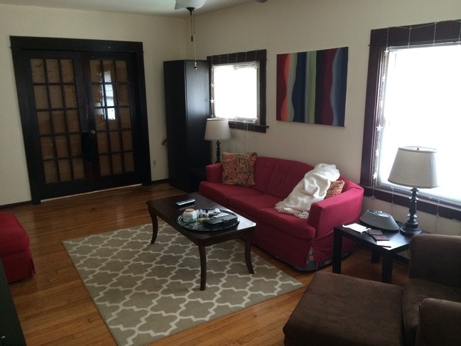 Living Room - 601 E Johnson St Unit 2