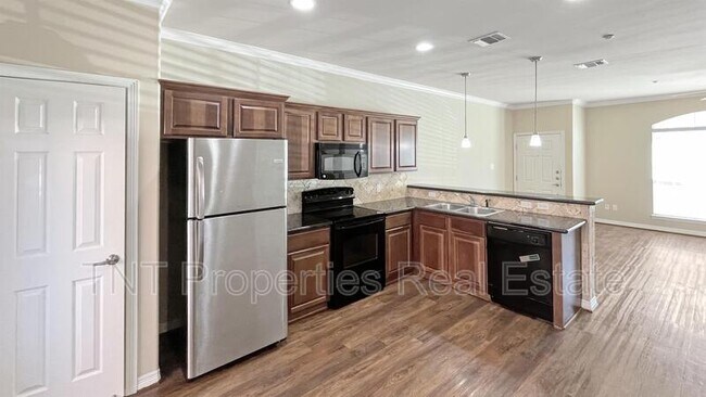 Photo - 1198 Jones-Butler Rd Unidad 2903