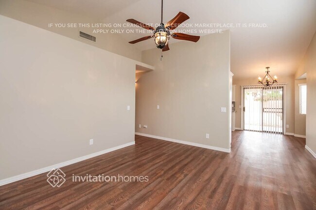 Photo - 30737 N Royal Oak Way