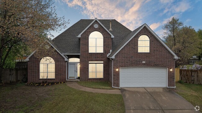 Building Photo - Remodeled 2 story in desired Stone Mill Br... Rental