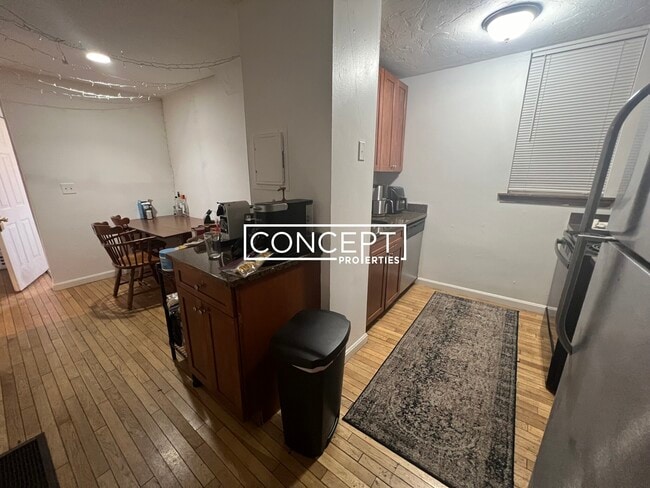 Photo - 10 Parker Hill Ave Unidad 1