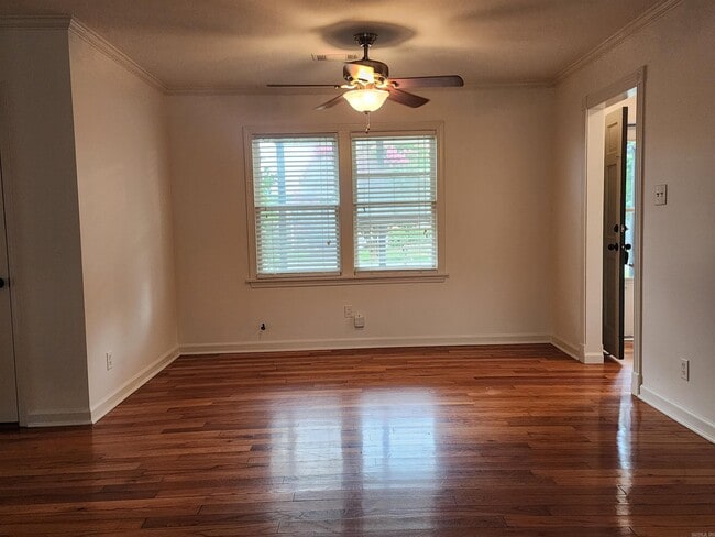 Photo - 211 SE 3rd St