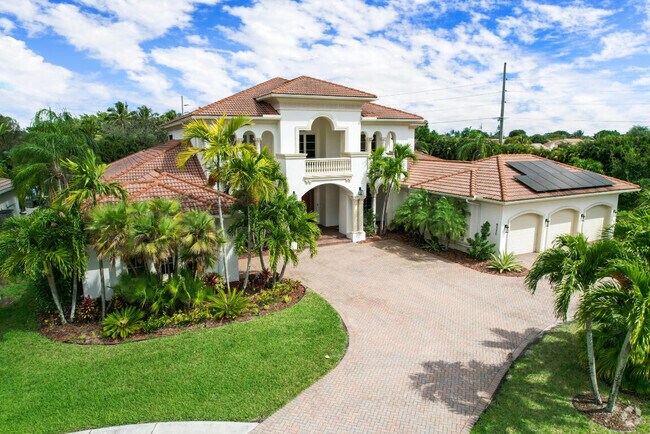 Building Photo - 9525 Captiva Cir