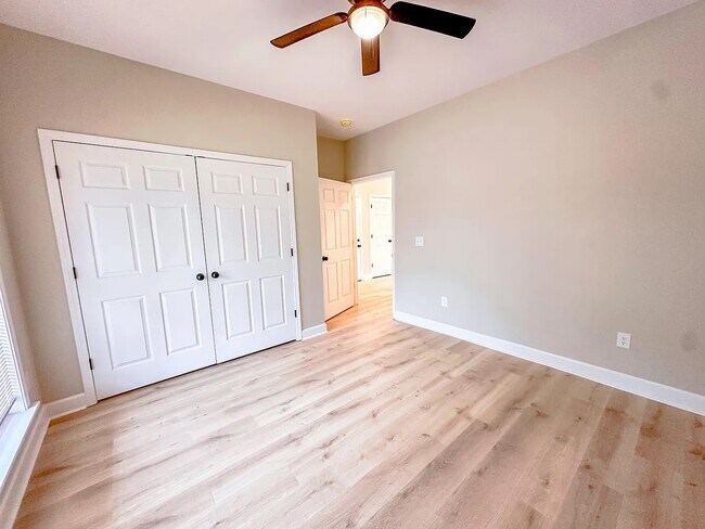 Photo - 228 Sylvan Rd