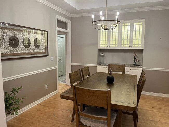 Photo - Lux Living With Beautiful Views