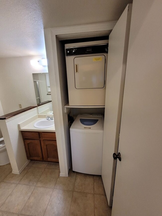 Rampart View Apartments