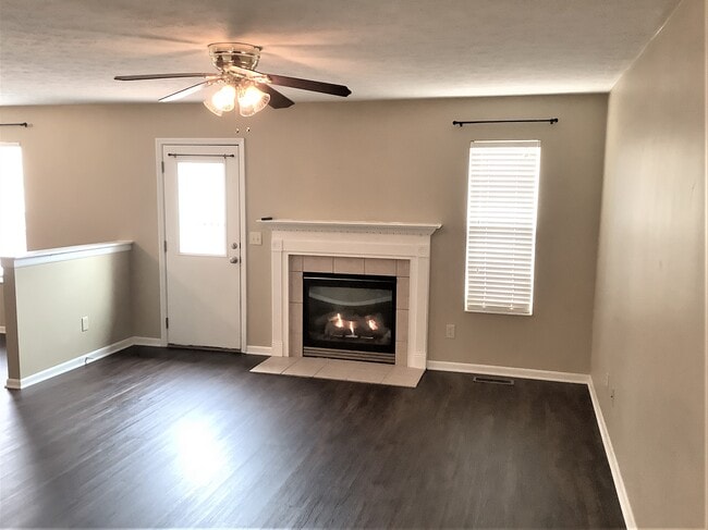 Photo - 200 Hedgington Ct