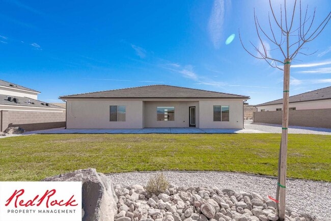 Photo - Beautiful Property in the Sage Canyon Neig...