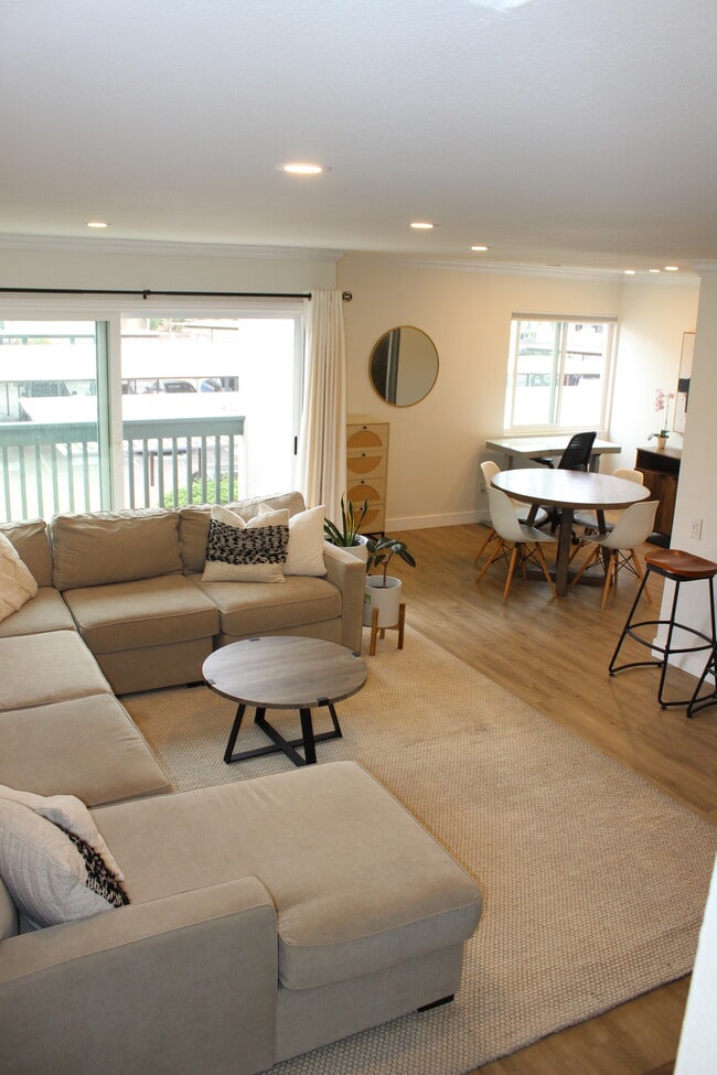 Building Photo - 4064 Huerfano Ave Unit 261