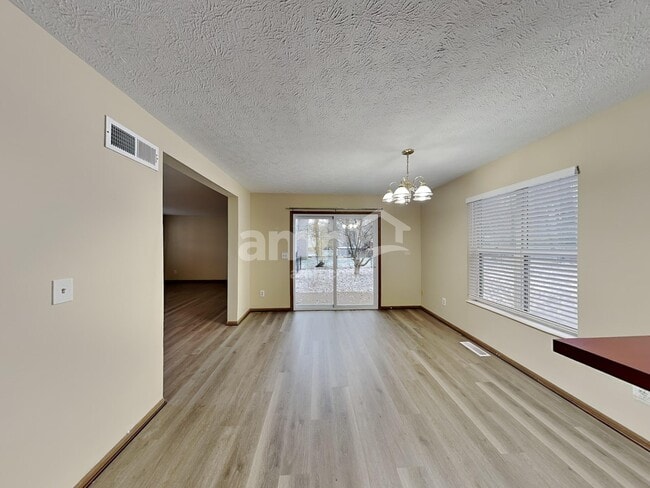 Photo - 1209 Nottingham Rd