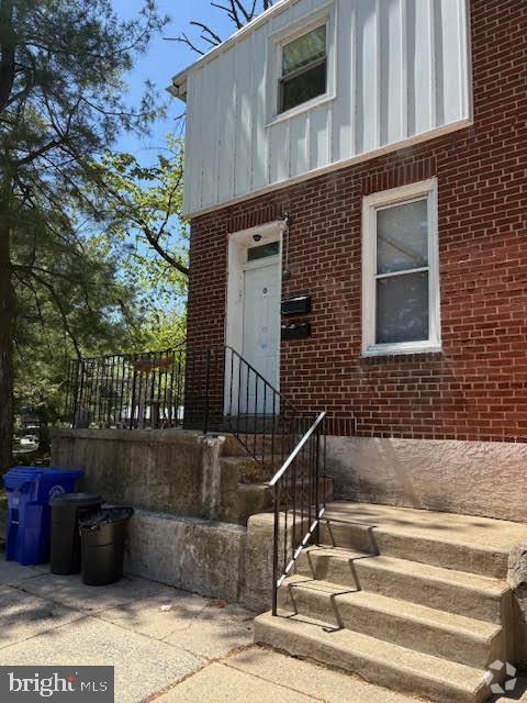Building Photo - 500 Upland Ave Rental