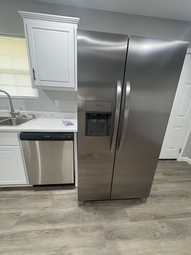 Photo - 3 Bed/2 Bath New Built Brick Home