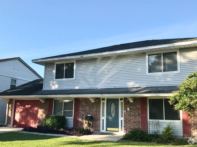 Building Photo - 12 Boimare Ave Rental