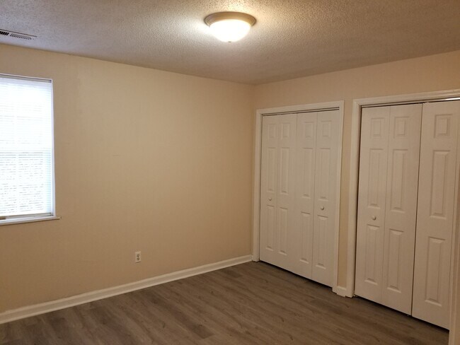 Master Bedroom - 411 Cattleman Dr NE