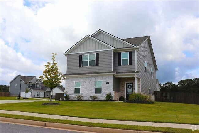 Building Photo - 737 Woody Dr Rental